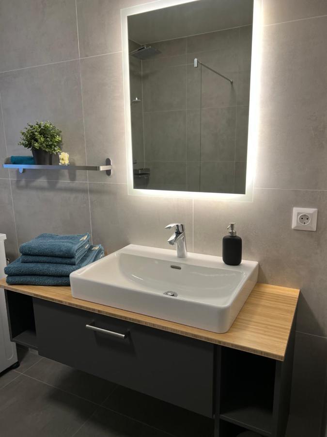 Ferienwohnung Mit Seeblick - Ossiacher See Gerlitzen Sattendorf Ngoại thất bức ảnh
